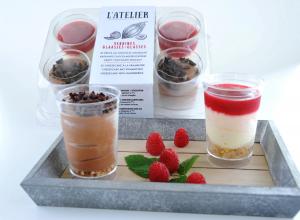 CHILLED INDIVIDUAL SWEET FRUIT&CHOCOLATE MOUSSE VERRINES